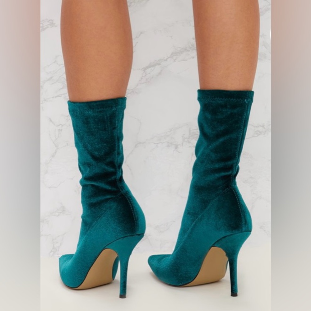 Green Velvet heel boot with zipper